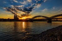 PDD58185-Web-Petra-den-Dulk-Photography-Koeln-zur-goldenen-Stunde